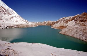 tilicho lake (place to visit in nepal)